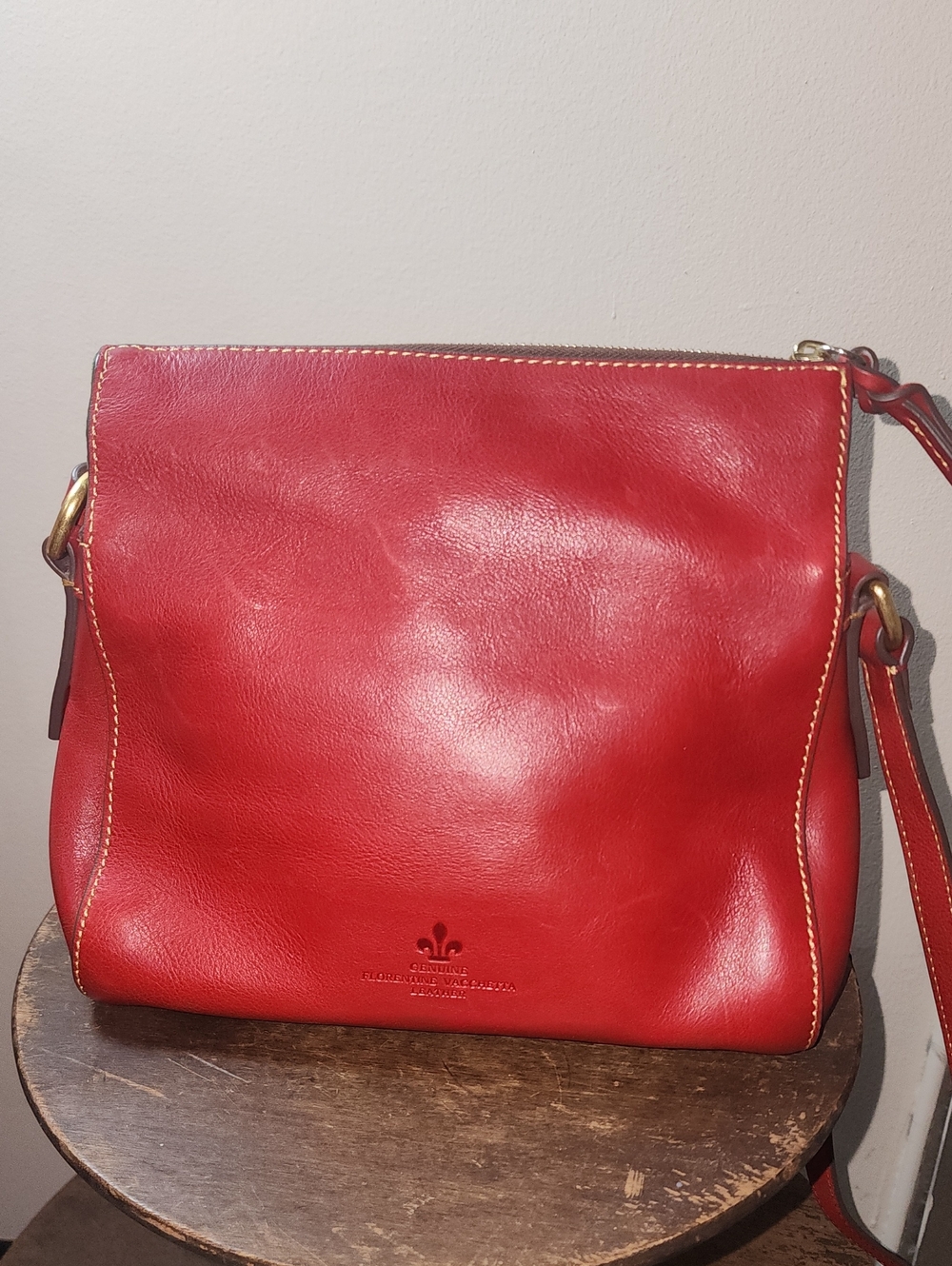 Dooney & Bourke Red Flourentine Laurel Smooth Leather Crossbody Purse Crossbody - Picture 12 of 16